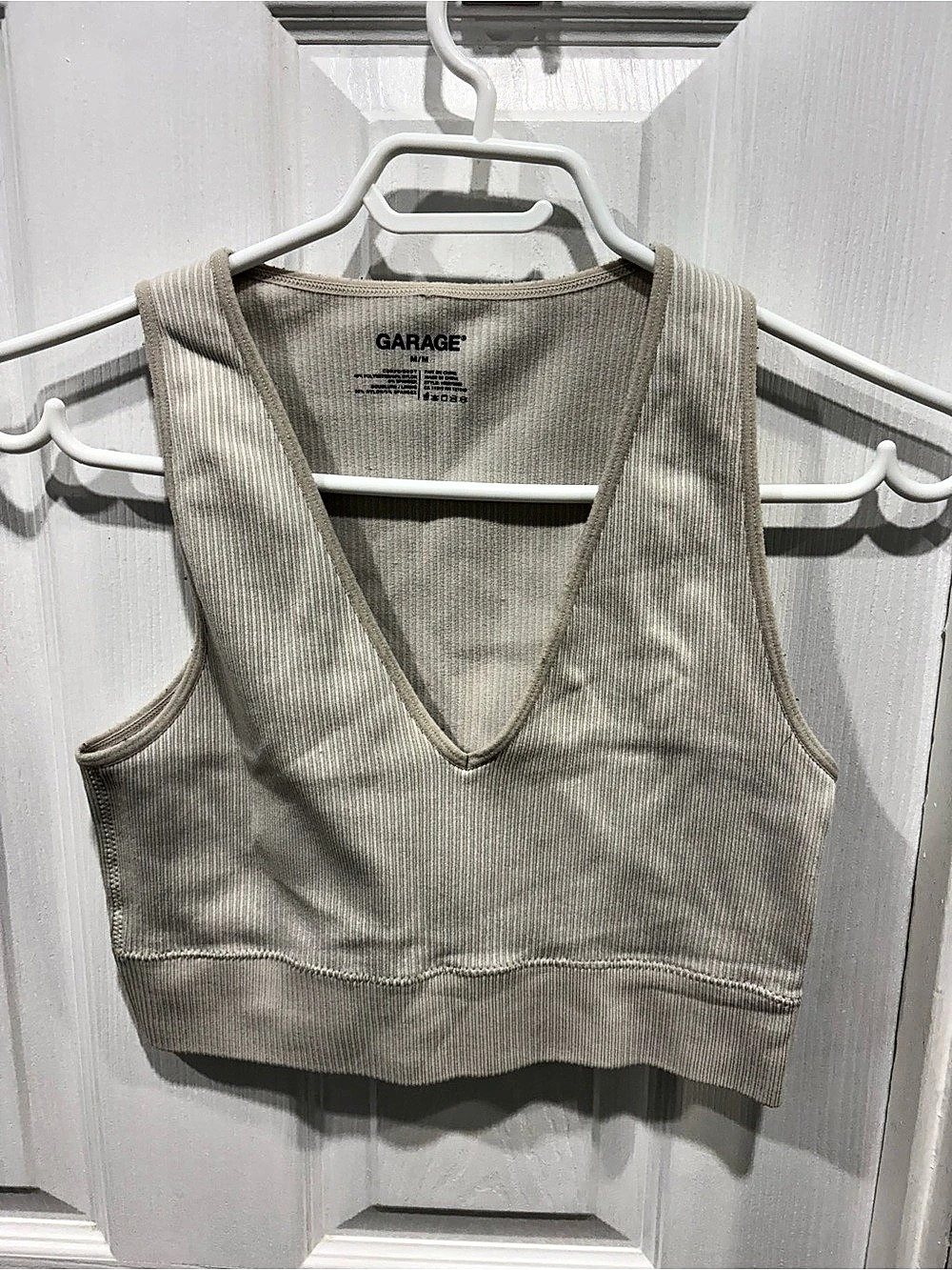 Garage Women's V-Neck tank crop in beige